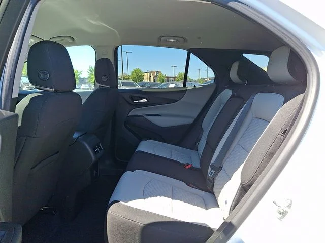 Used 2020 Summit White Chevrolet LS image 10