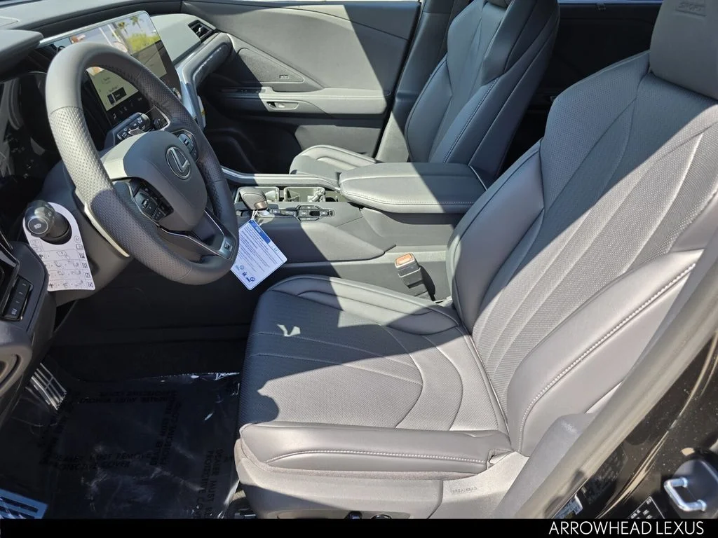 New 2026 Black Lexus 500h F SPORT Performance Premium image 17
