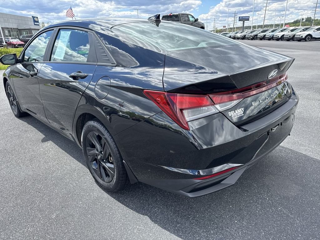 Certified Used 2023 Black Hyundai SEL image 6