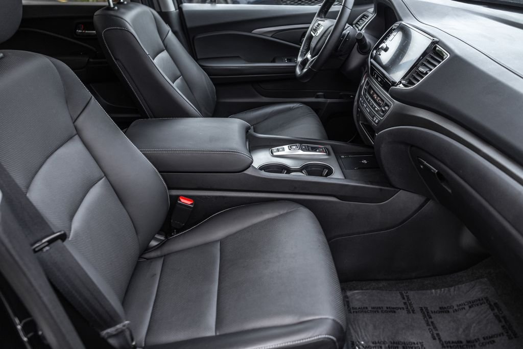 Used 2024 Black Honda RTL image 32