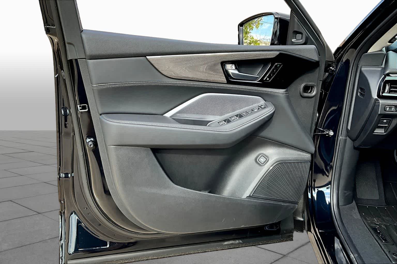 New 2026 Majestic Black Pearl Acura w/Advance Package image 10