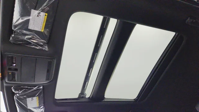 2025 Mazda CX-70 Premium Package - Photo 26