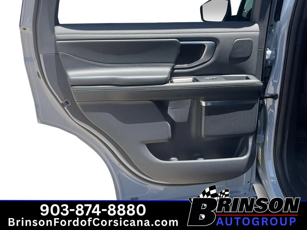 New 2027 Glacier Gray Metallic Tri-Coat Ford Platinum image 7