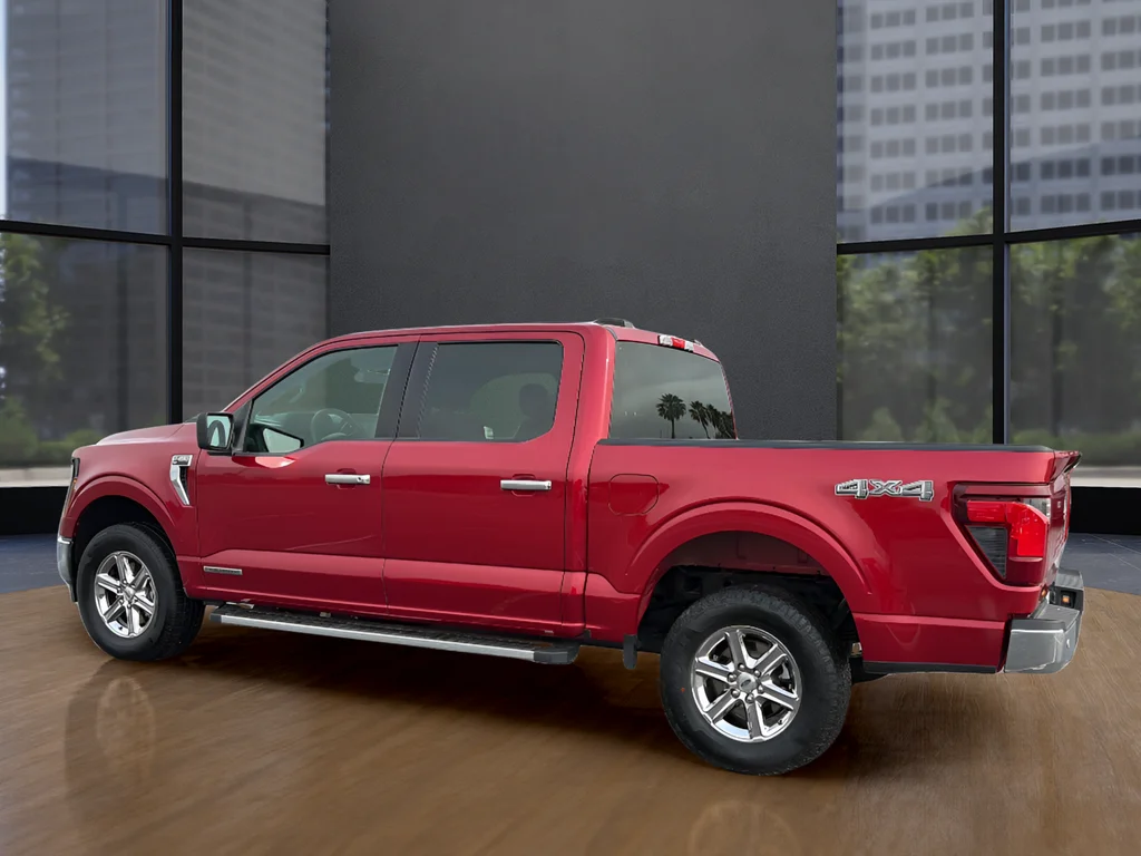 Used 2025 Red Ford XLT image 14