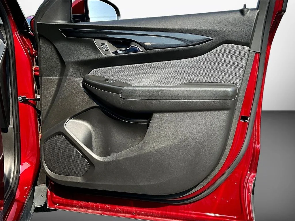 Used 2024 Crimson Chevrolet LT image 28
