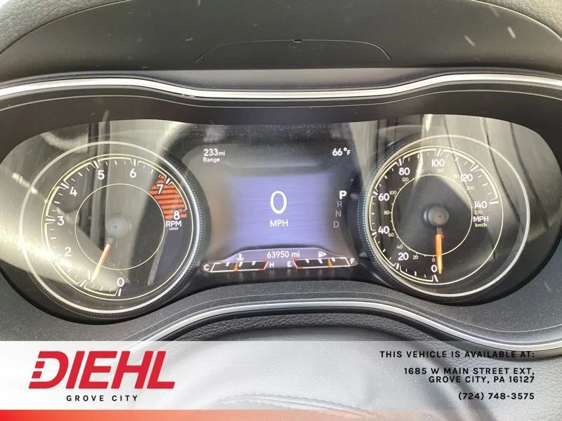Used 2022 White Jeep Latitude Lux image 22