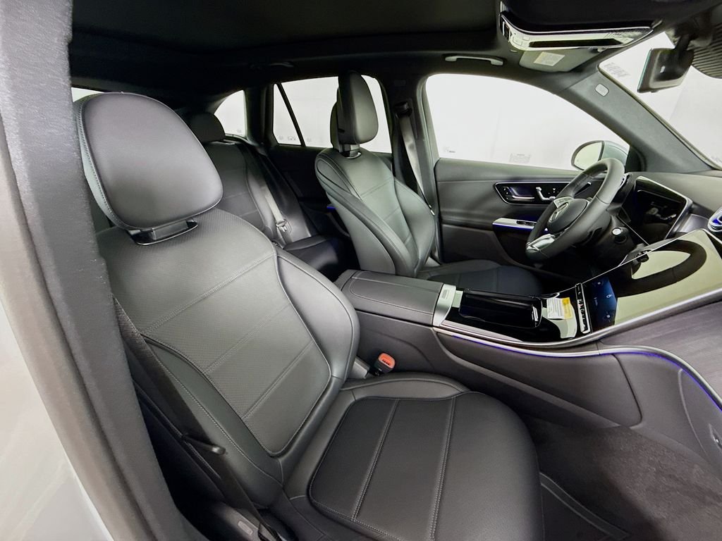 New 2026 Cirrus Silver Metallic Mercedes-Benz GLC 300 image 28