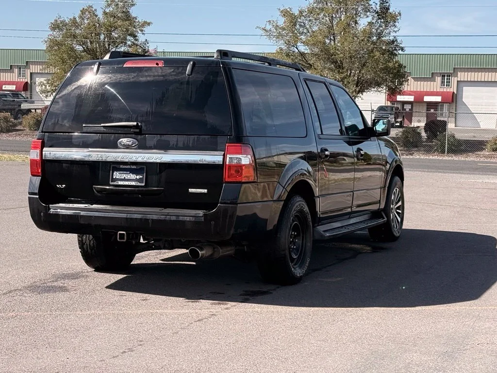 Used 2016 Shadow Black Ford XLT image 5