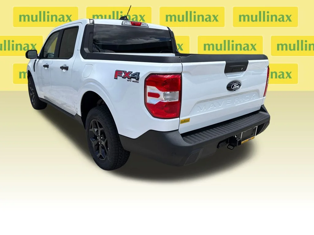 New 2025 White Ford XLT image 4