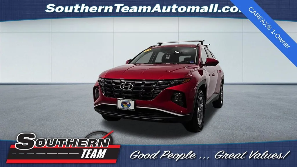 Used 2023 Red Hyundai SEL image 1