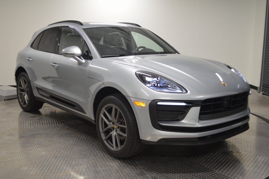Used 2025 Silver Porsche  image 9