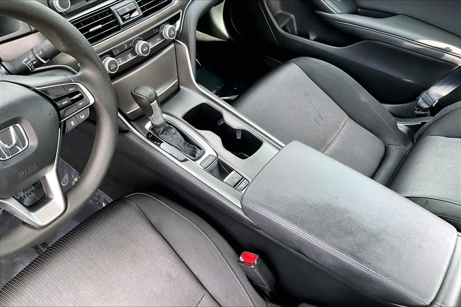 Used 2019 Modern Steel Metallic Honda LX 1.5T image 16