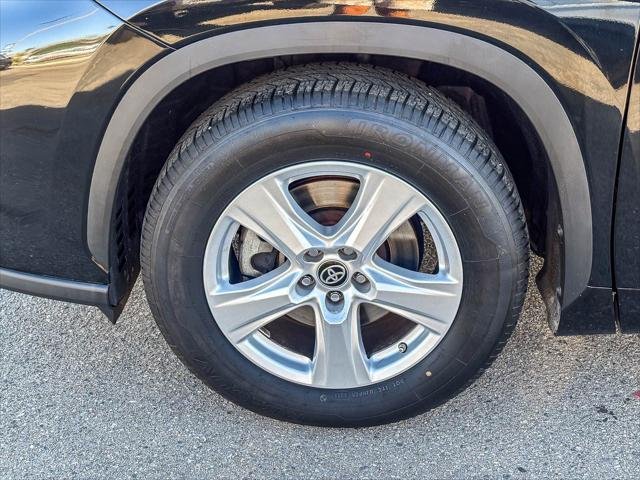 Certified Used 2023 MIDNIGHT BLACK METAL Toyota  image 10