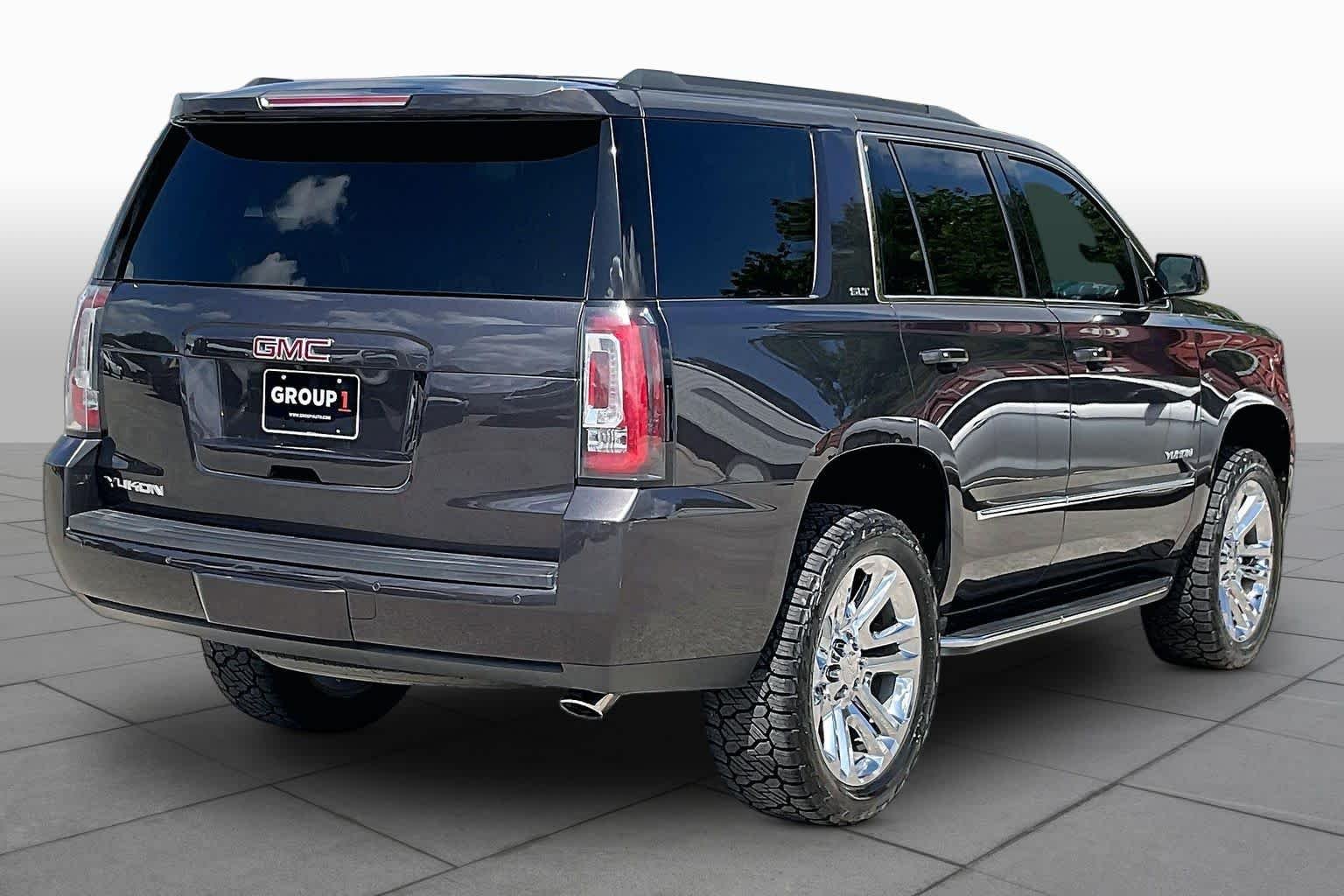 Used 2018 Iridium Metallic GMC SLT image 13