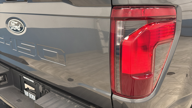 Used 2024 Carbonized Gray Metallic Ford XLT image 38