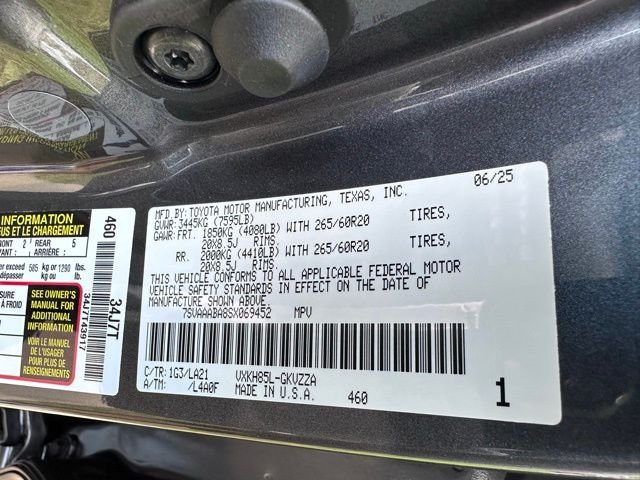 2025 Toyota Sequoia Platinum - Photo 38