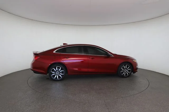 Used 2021 Red Chevrolet RS image 22