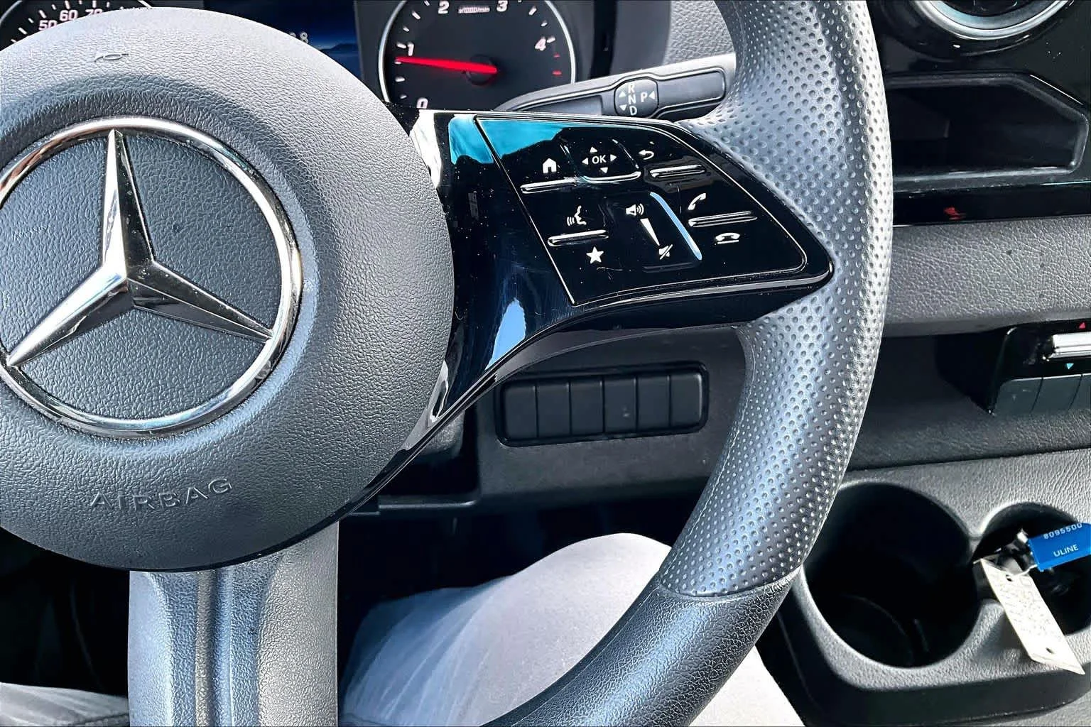 Used 2025 Arctic White Mercedes-Benz  image 24