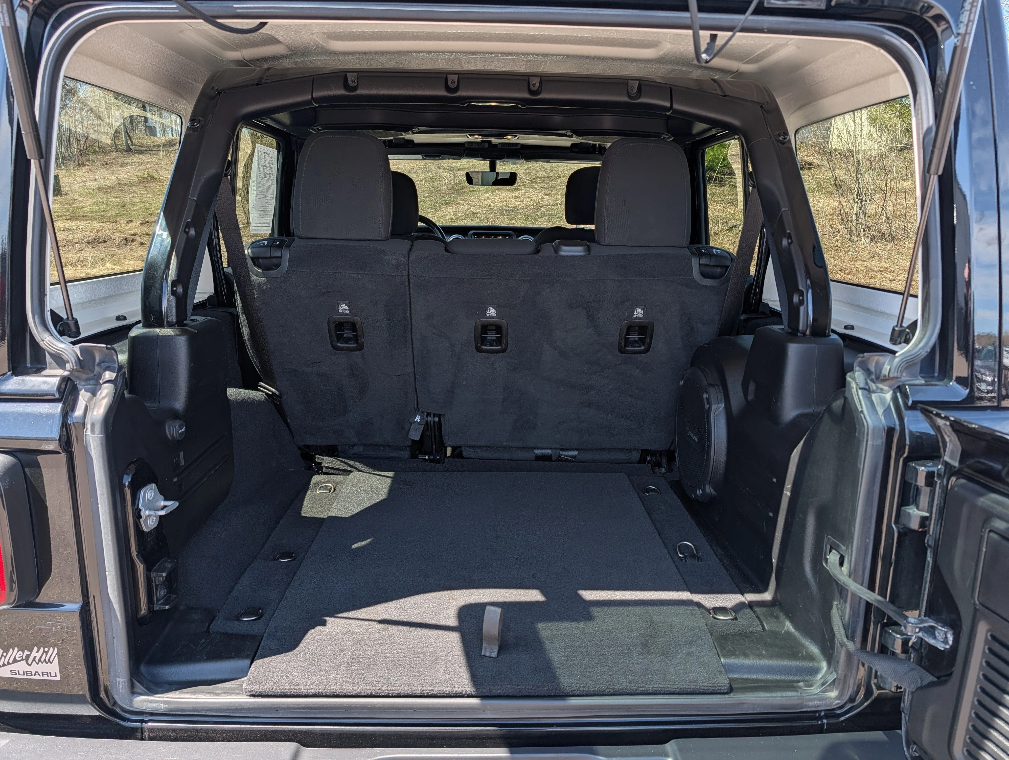 Used 2021 Black Clearcoat Jeep Unlimited Sahara image 18
