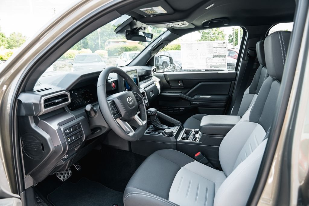 Used 2018 Magnetic Gray Metallic Toyota SR5 image 24