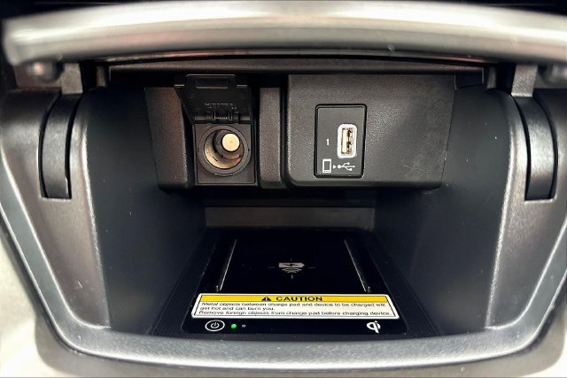 Used 2019 White Honda Touring image 18