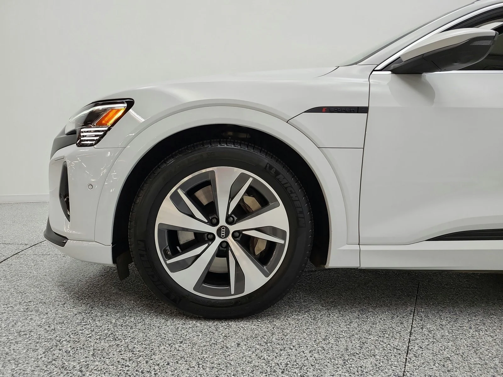 Used 2024 Glacier White Metallic Audi Premium Plus quattro image 38