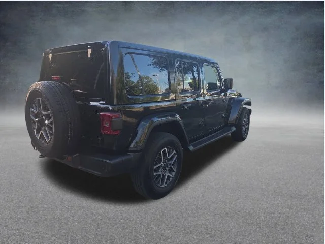 Used 2025 Black Jeep Sahara image 7
