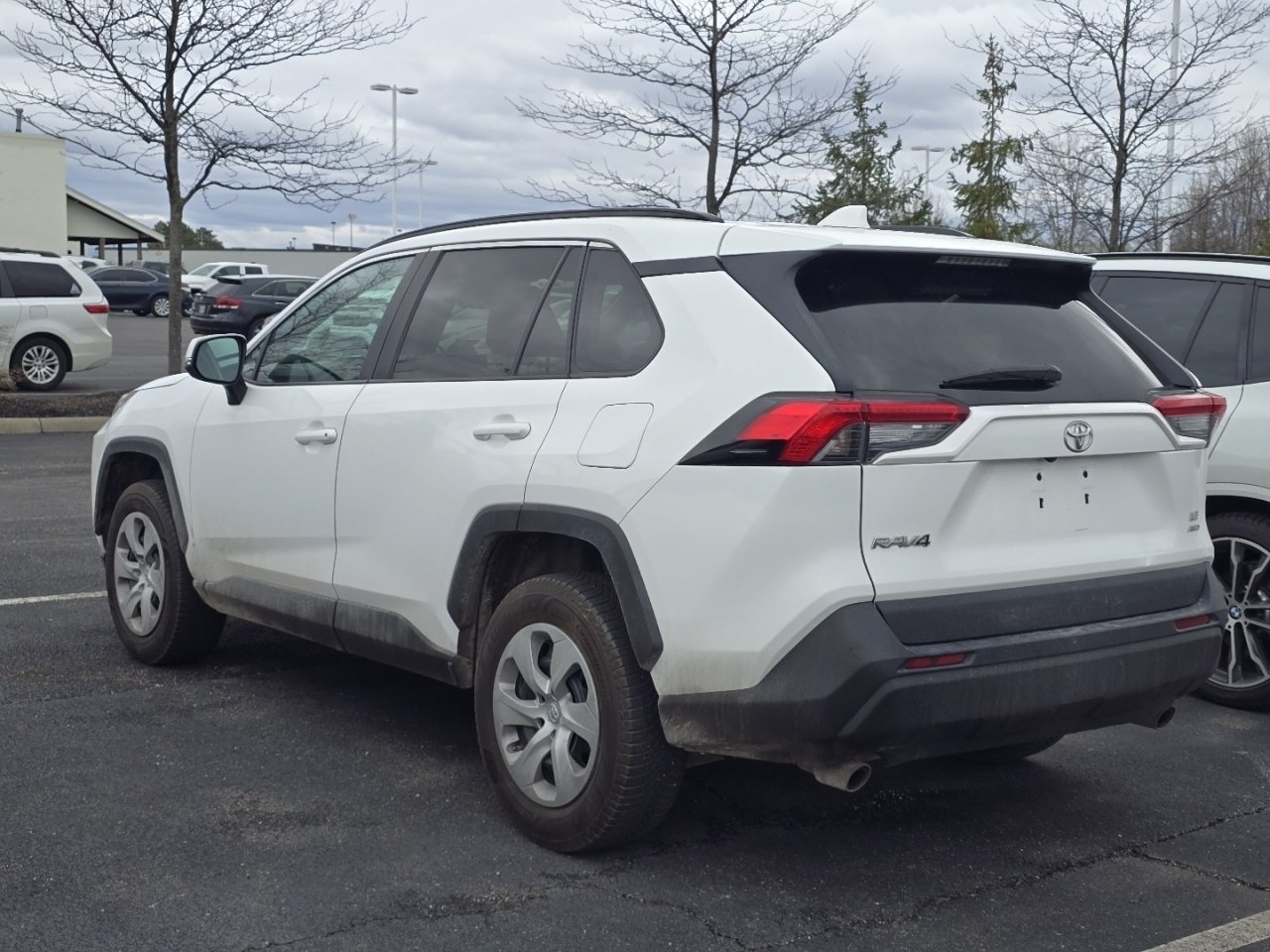 Used 2021 White Toyota LE image 5