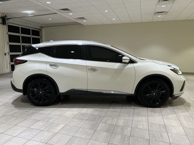 Used 2020 White Nissan Platinum image 6