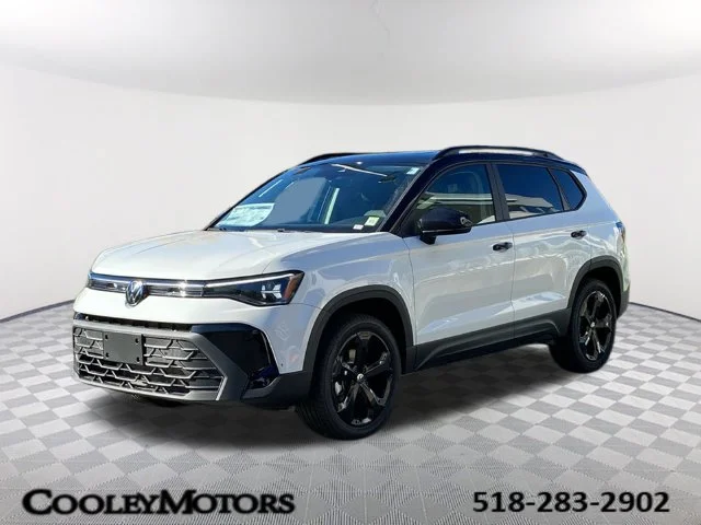 2027 Volkswagen Taos SE Black