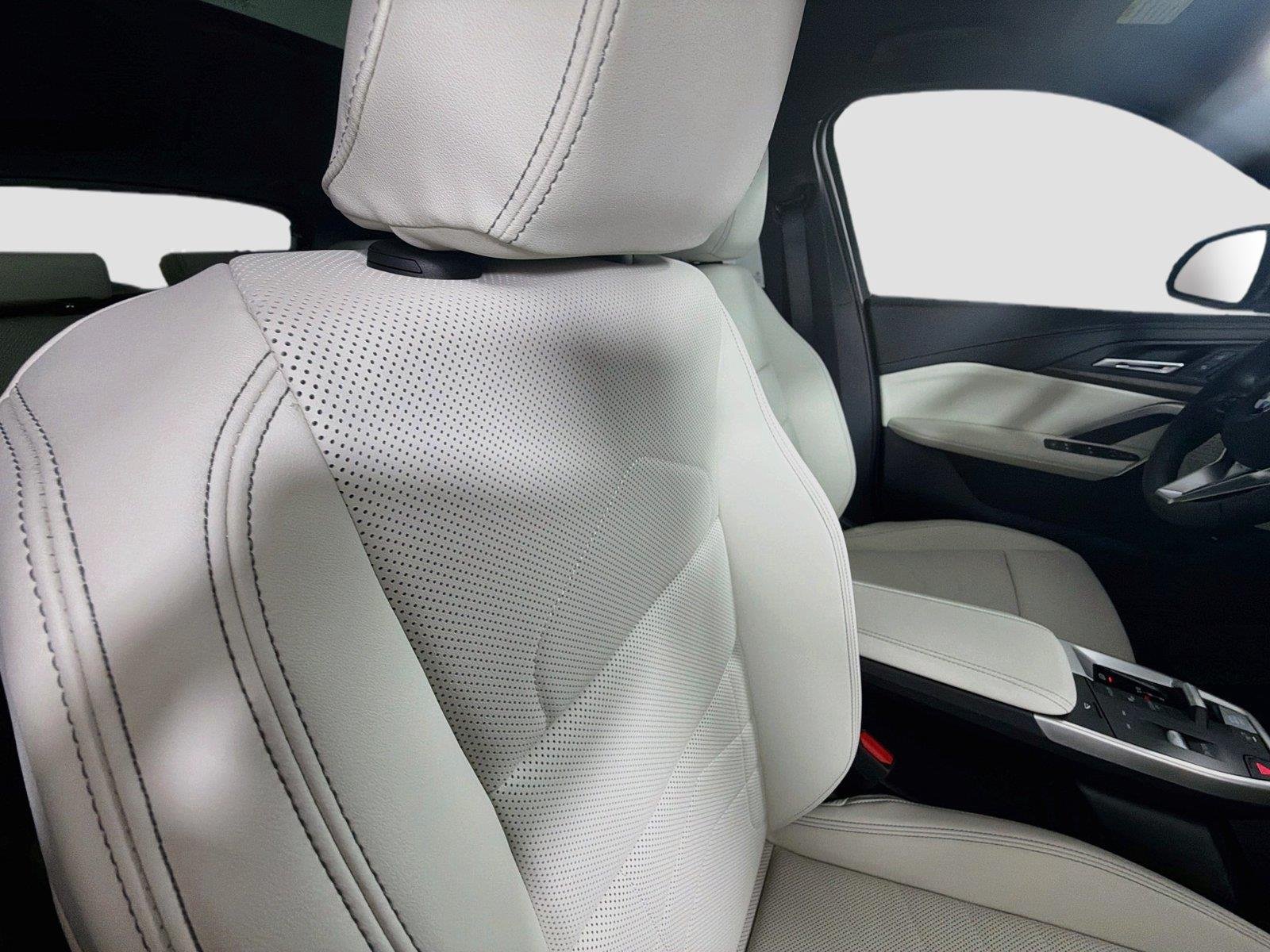 New 2026 Dune Grey Metallic BMW xDrive28i image 27