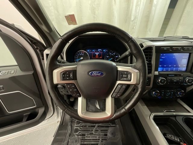 Used 2020 White Ford Lariat image 11