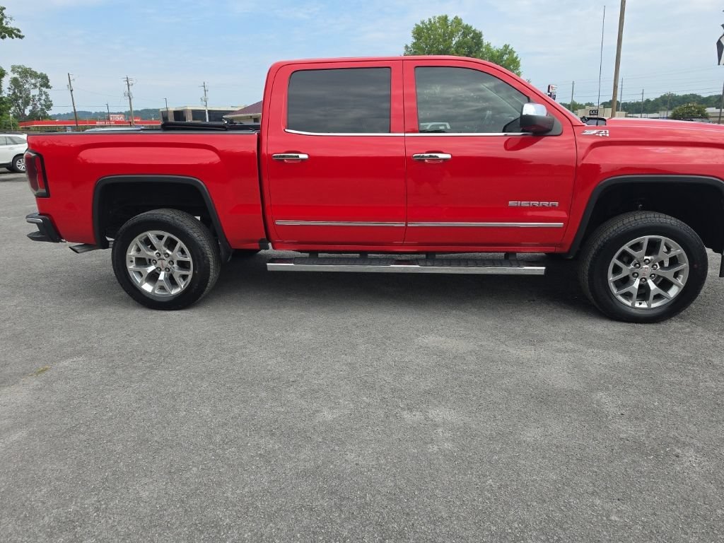 Used 2018 CARDINAL RED GMC SLT image 15