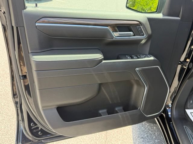 Certified Used 2023 Black Chevrolet LT (2FL) image 26