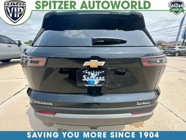 New 2027 Mosaic Black Metallic Chevrolet LT image 33