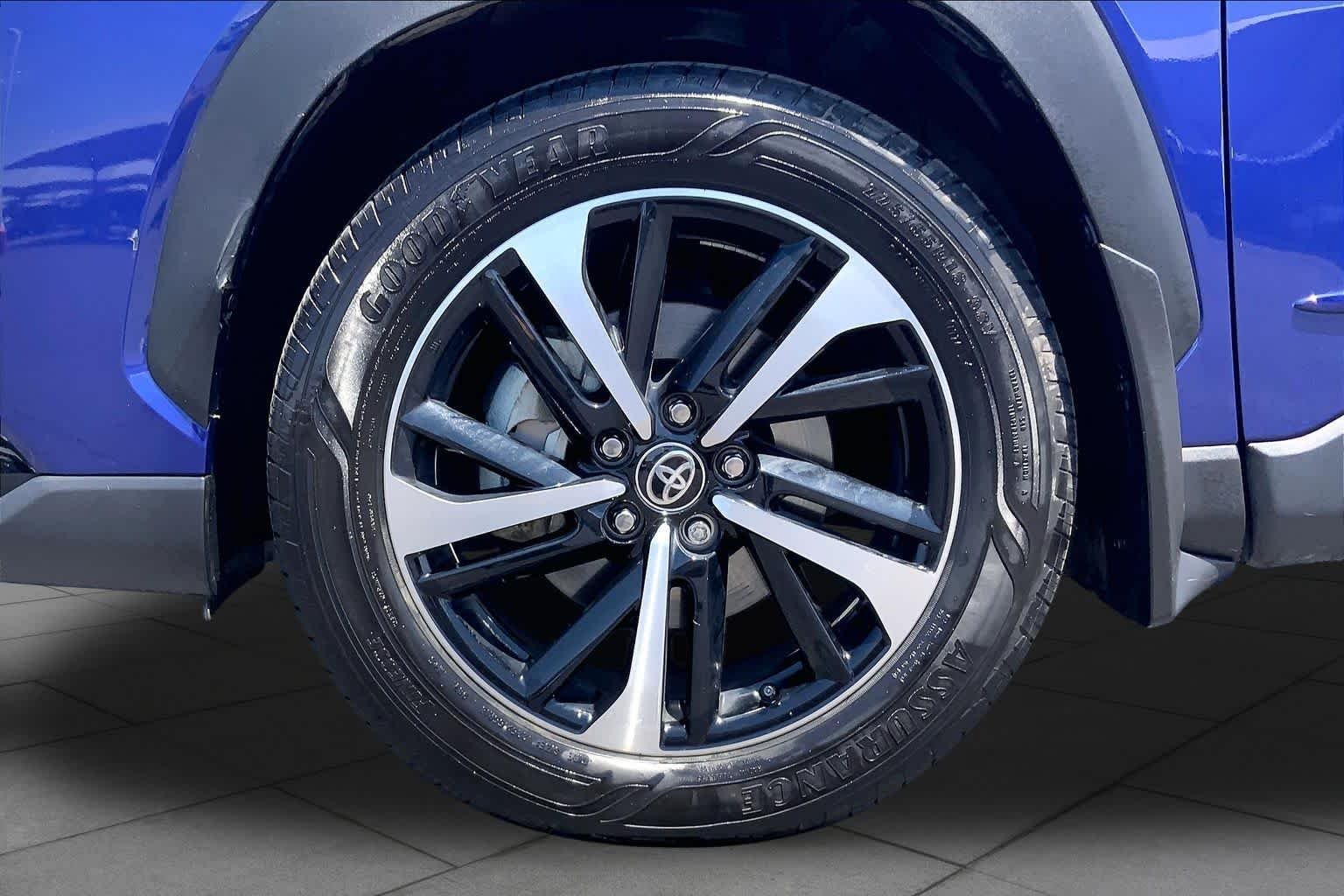 Used 2025 Blue Crush Metallic Toyota Hybrid XSE image 11