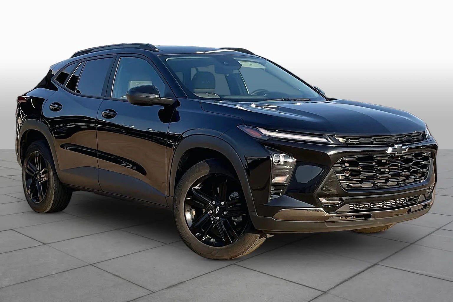 Used 2024 Mosaic Black Metallic Chevrolet ACTIV image 4