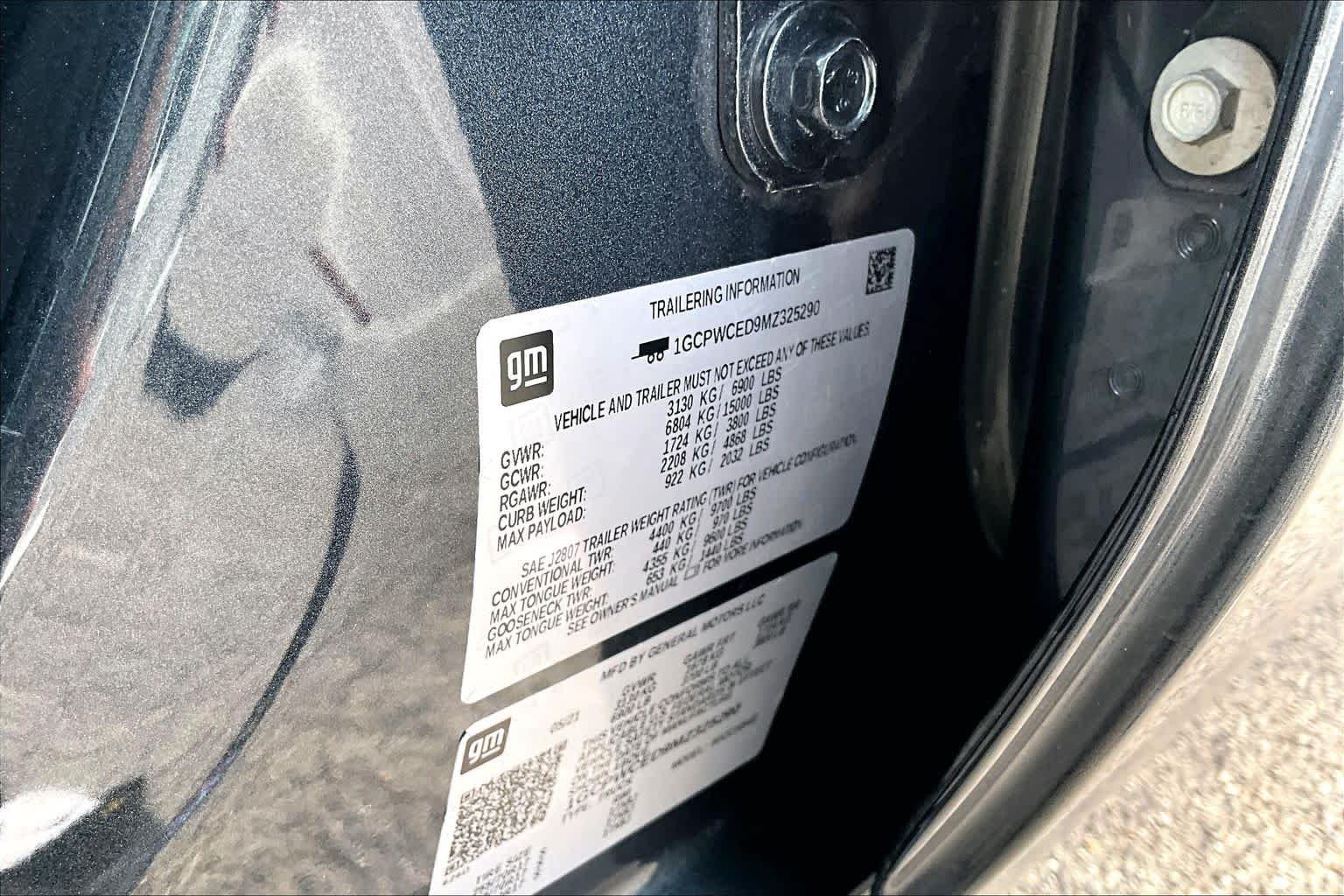 Used 2021 Shadow Gray Metallic Chevrolet LT image 34