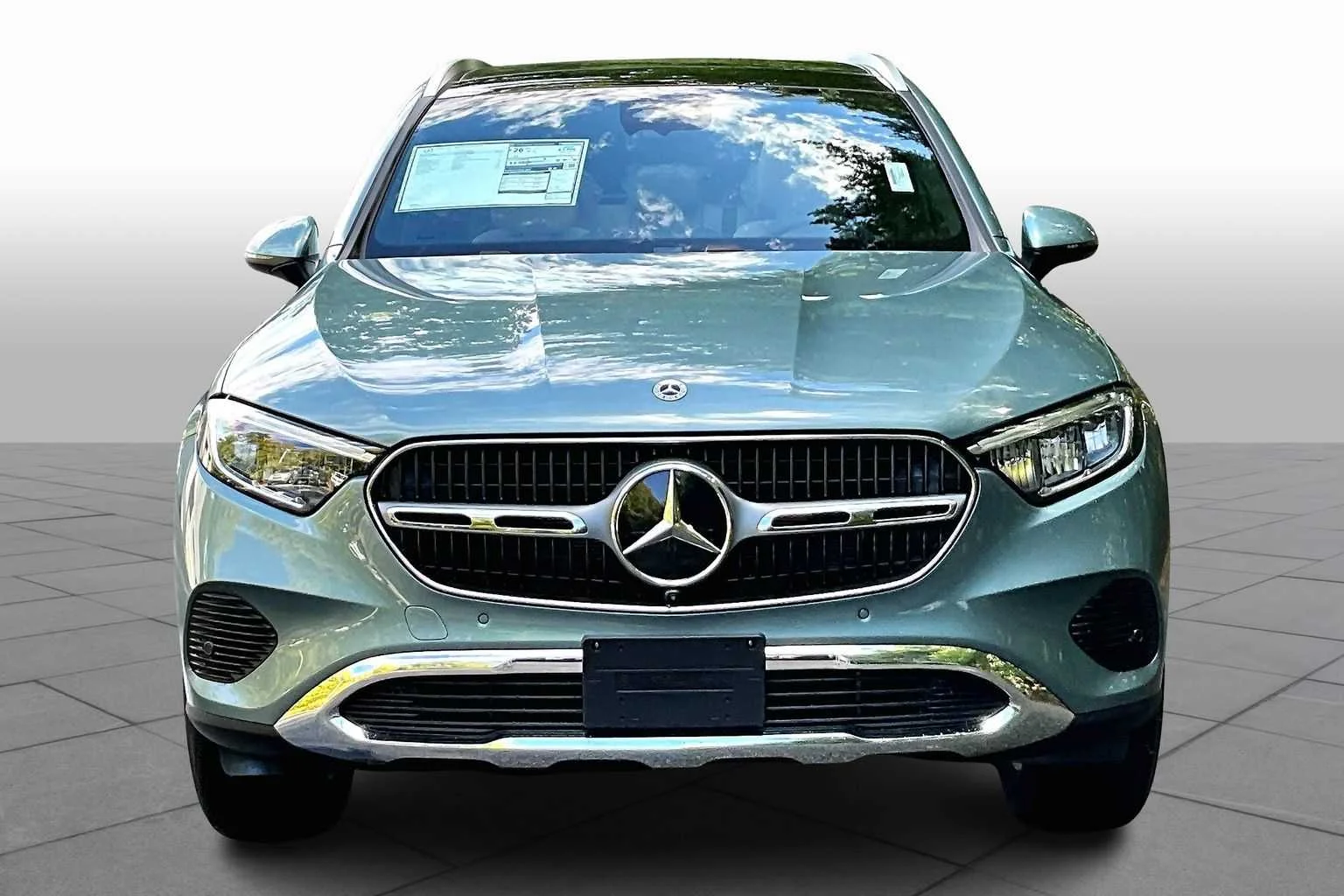 New 2026 Verde Silver Metallic Mercedes-Benz GLC 300 image 3