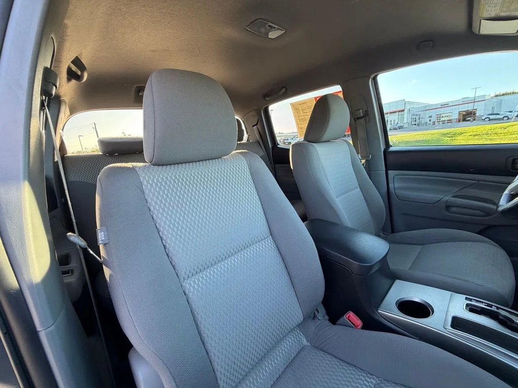 Used 2015 Gray Toyota Base image 40