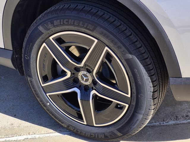 New 2026 Cirrus Silver Metallic Mercedes-Benz GLC 300 image 43