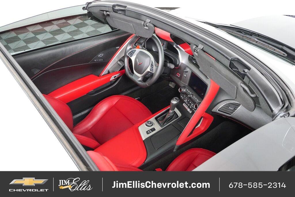 Used 2018 ARCTIC WHITE Chevrolet Grand Sport 2LT image 27
