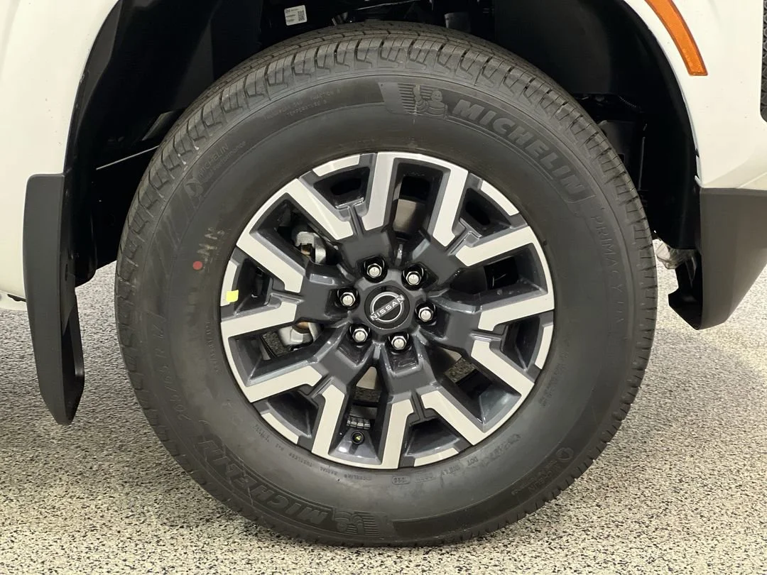 New 2026 Glacier White Nissan Crew Cab SV image 10
