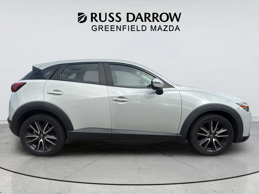 Used 2018 White Mazda Touring image 6