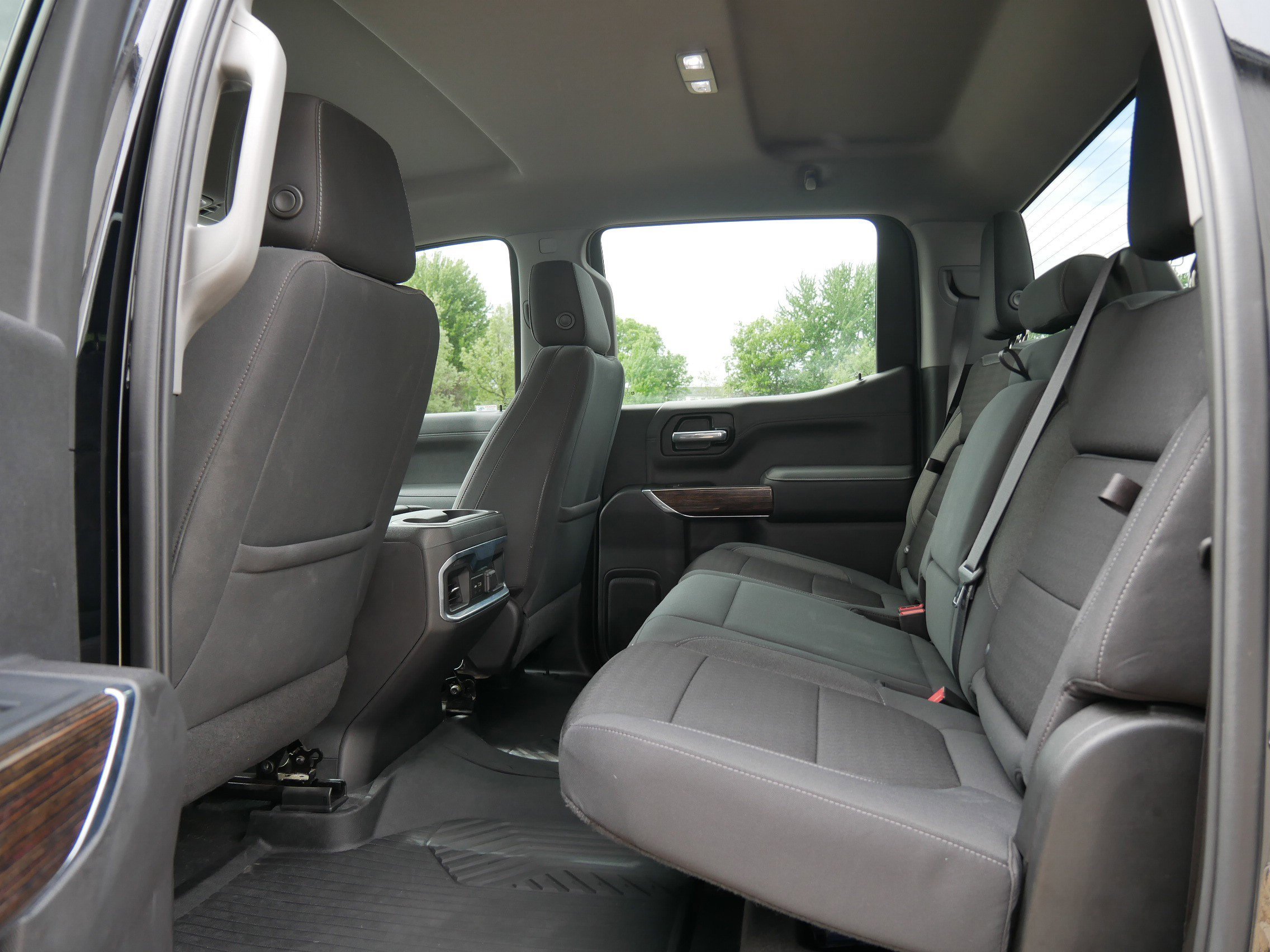 Used 2021 Onyx Black GMC Elevation image 11