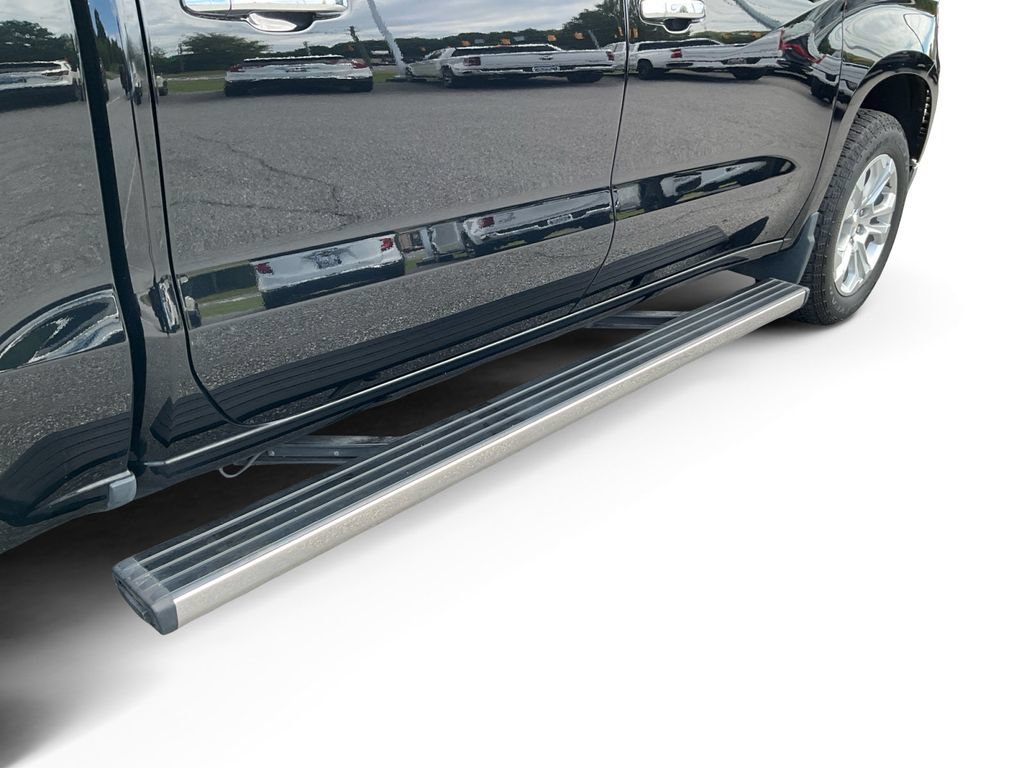 Used 2023 BLACK Chevrolet LTZ image 17