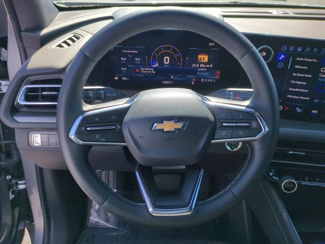 Used 2025 Gray Chevrolet LT image 14