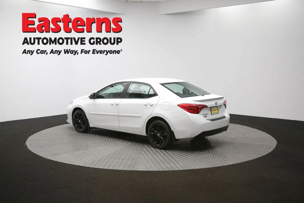 Used 2018 White Toyota SE image 60