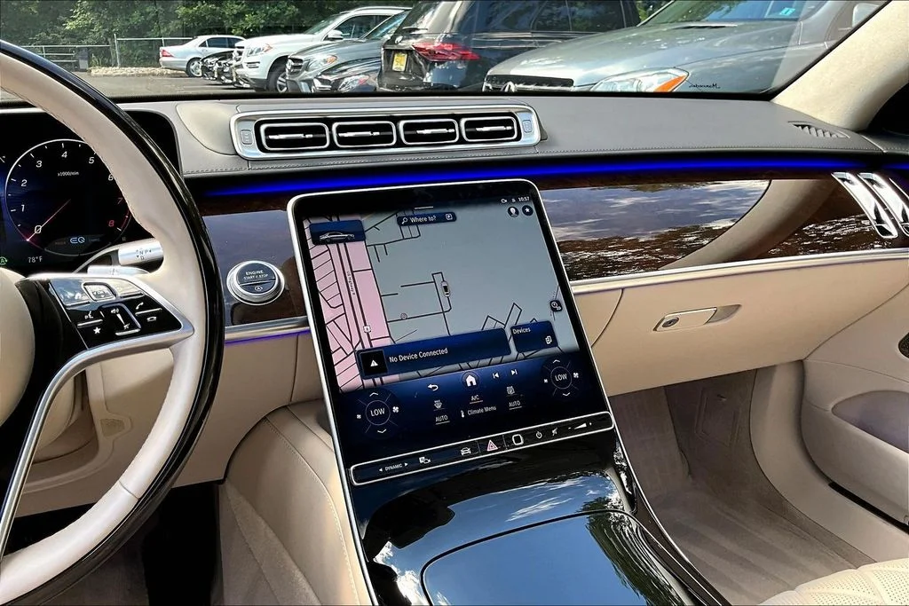 Certified Used 2021 White Mercedes-Benz S 580 image 6