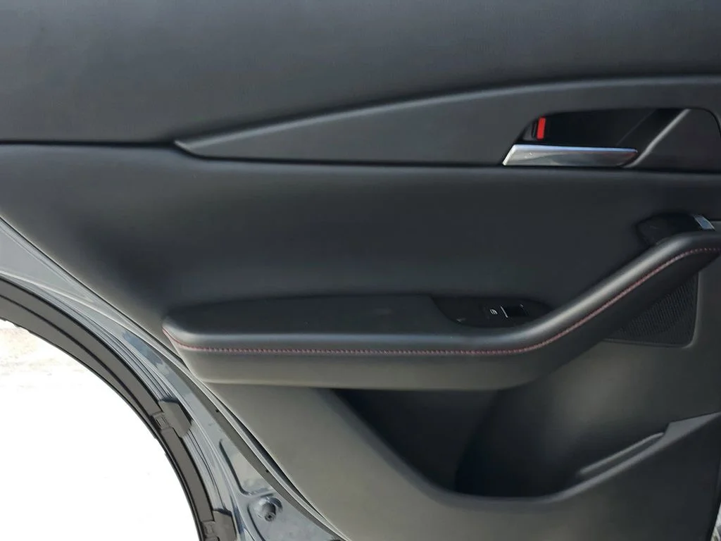 2026 Mazda CX-30 Carbon Edition - Photo 7